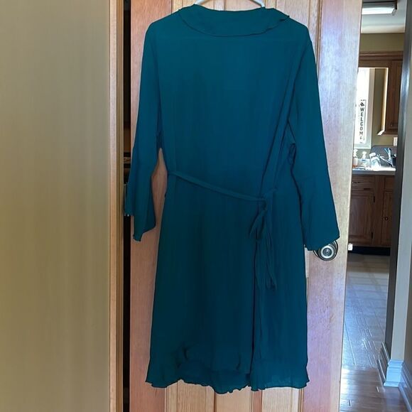 Green Wrap Dress with Bell Sleeve - Picture 6 of 6